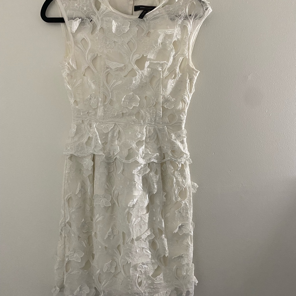 #52 Bcbg Maxazria White Lace Dress